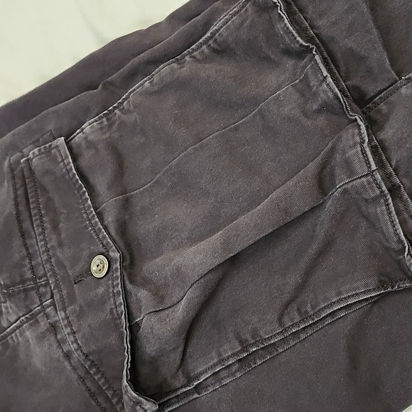 Levi's Classic Black Mens Cargo Pants - Picture 3 of 16